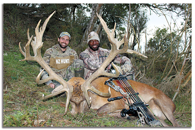 Bowhunting-with-Justin-Tuck-NFL