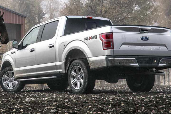 10 Must-Have Upgrades to Order With Your New F-150